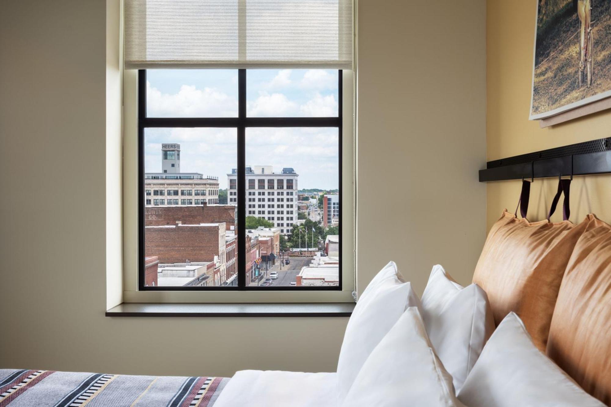 Moxy Springfield Downtown Hotel ภายนอก รูปภาพ