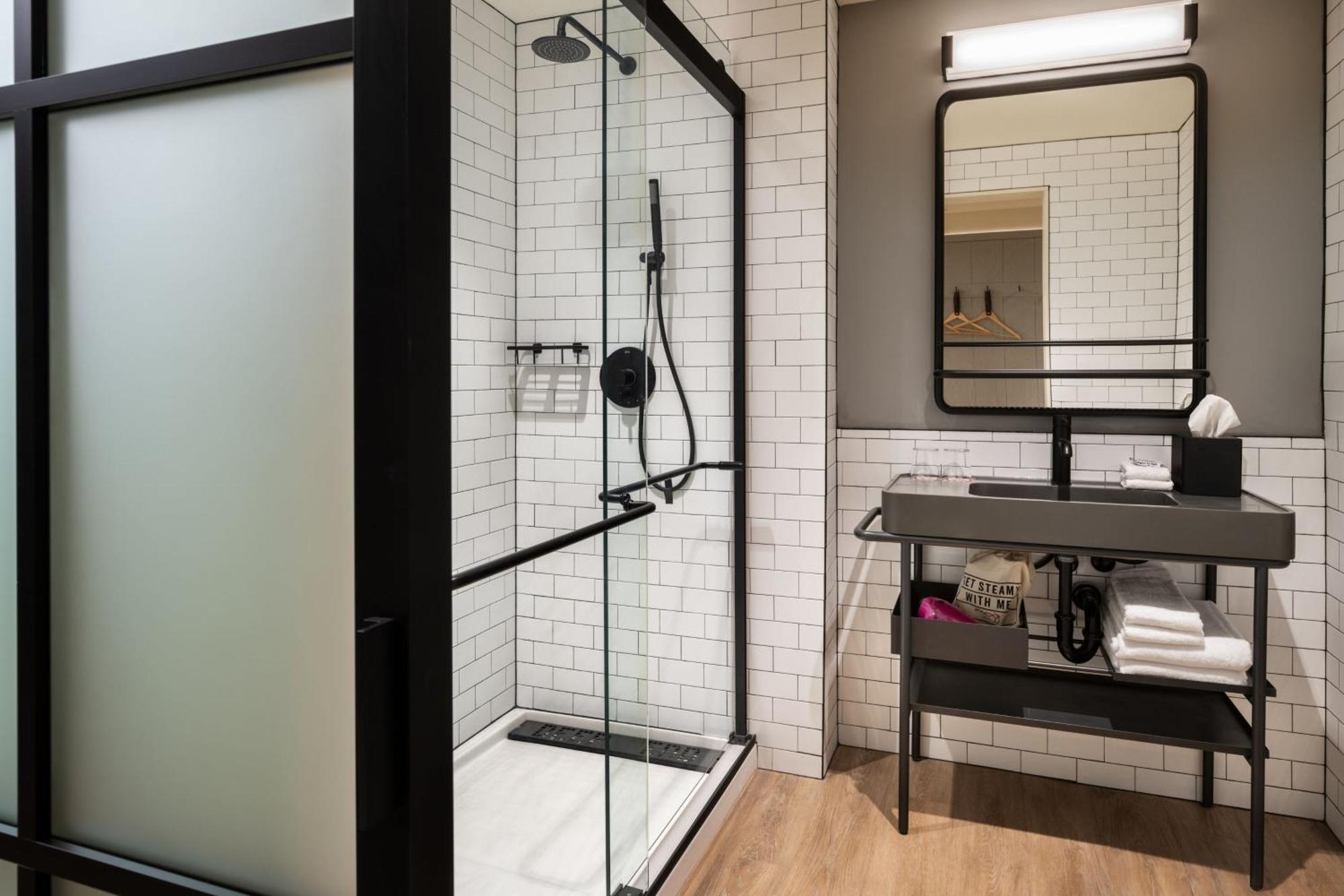 Moxy Springfield Downtown Hotel ภายนอก รูปภาพ