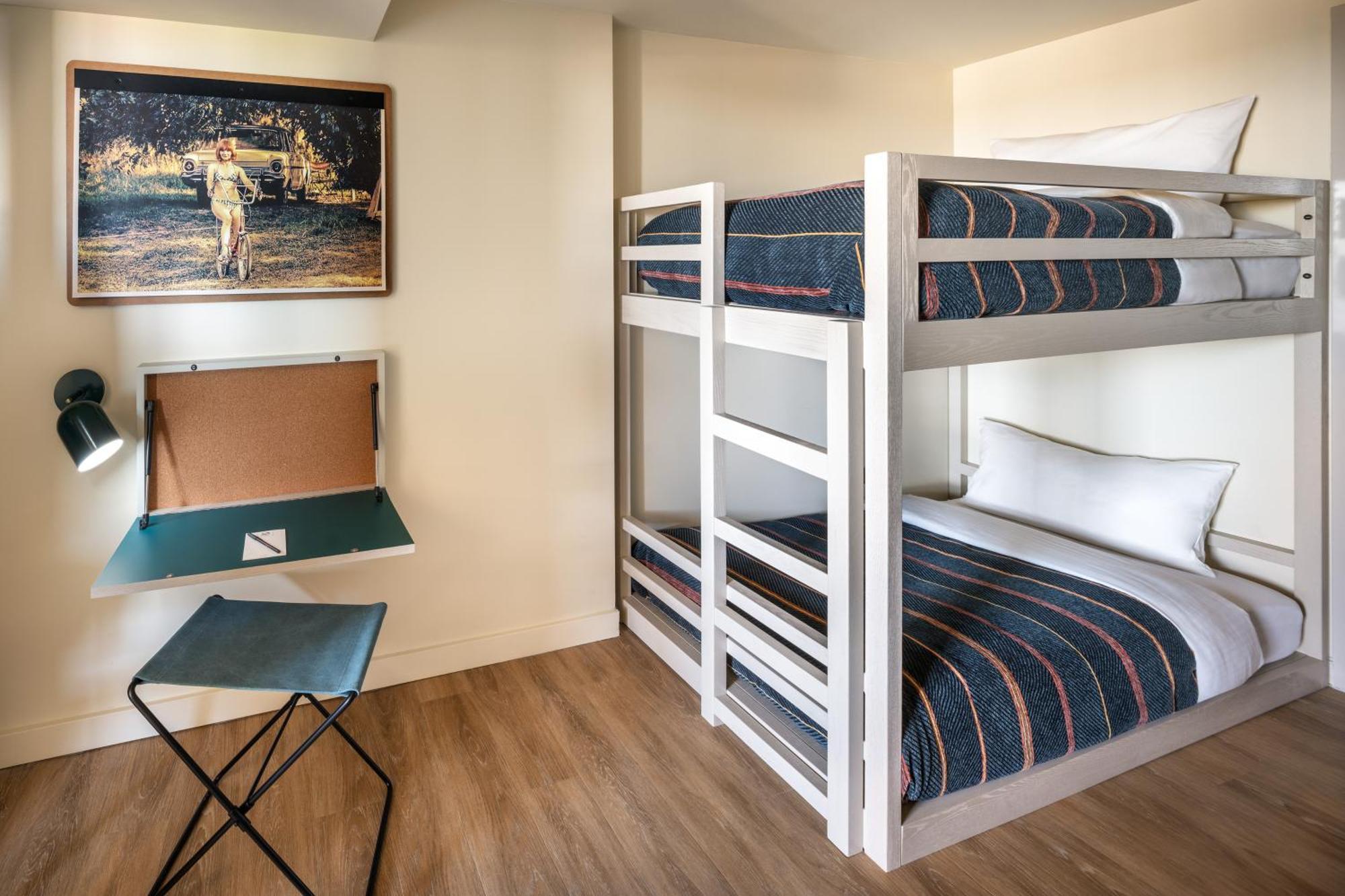 Moxy Springfield Downtown Hotel ภายนอก รูปภาพ