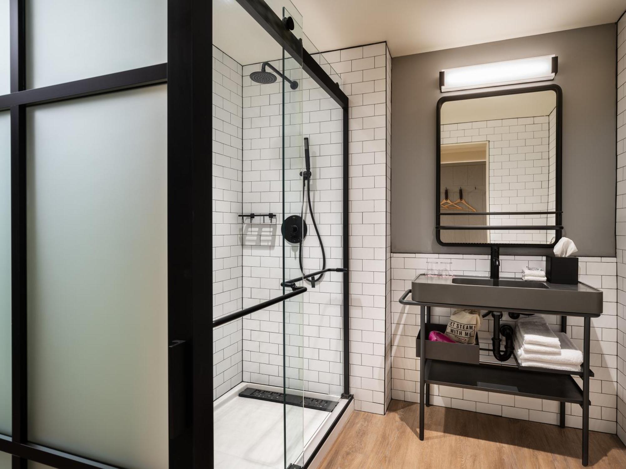 Moxy Springfield Downtown Hotel ภายนอก รูปภาพ