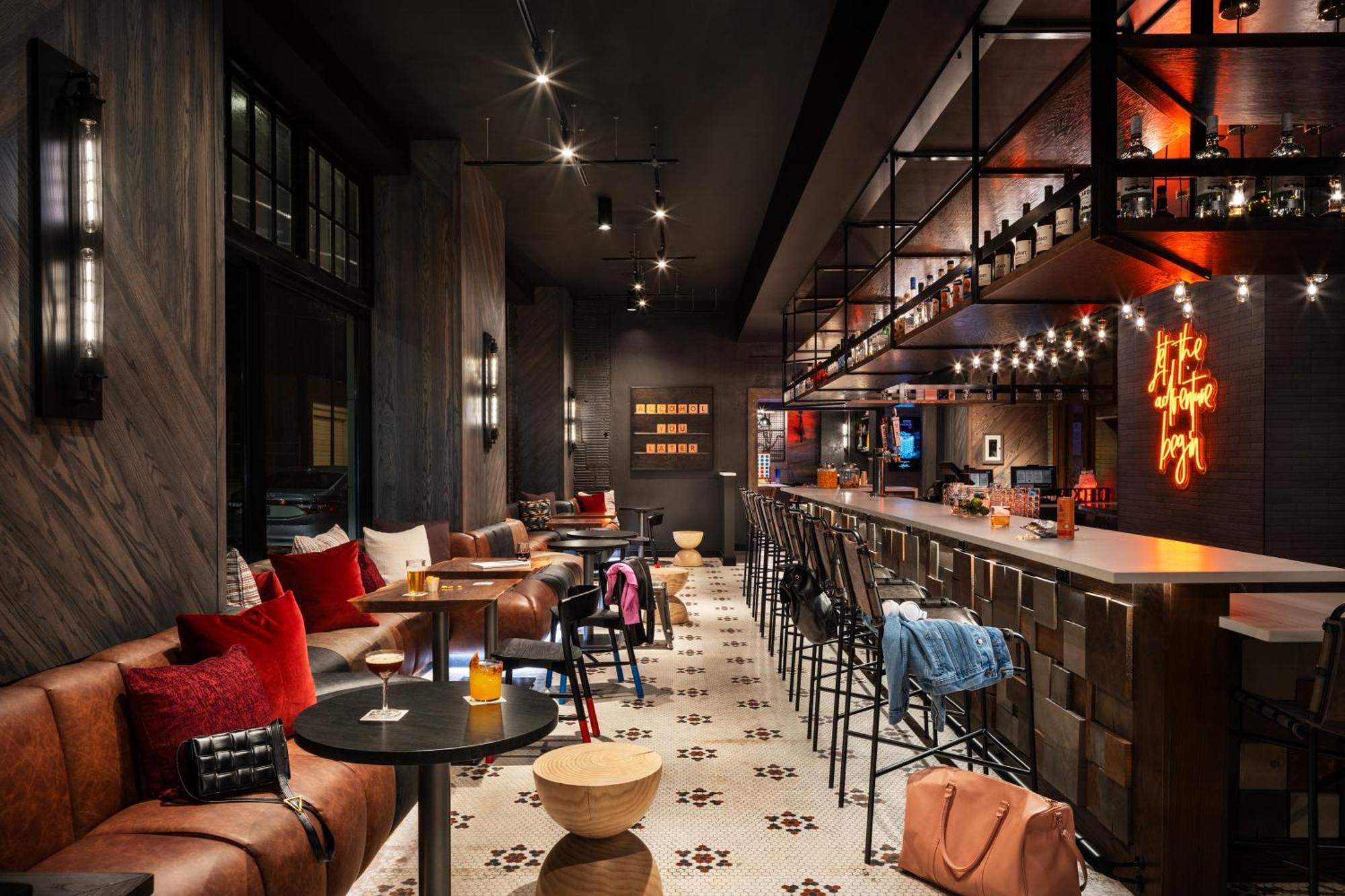 Moxy Springfield Downtown Hotel ภายนอก รูปภาพ